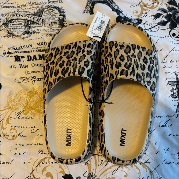 Mix It Leopard Print Sandals - Picture 1 of 3
